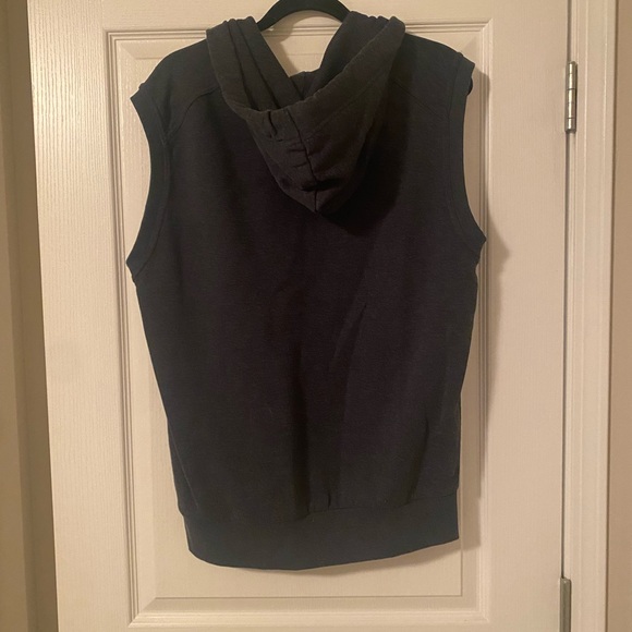 H&M Mens hooded vest - Picture 2 of 3